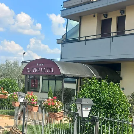 Oliver Hotel 3*