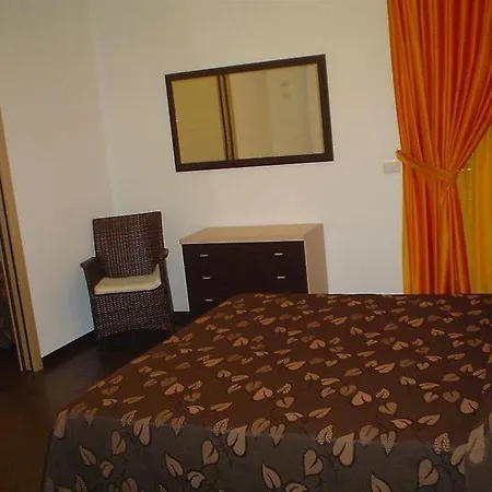 Oliver Hotel 3*